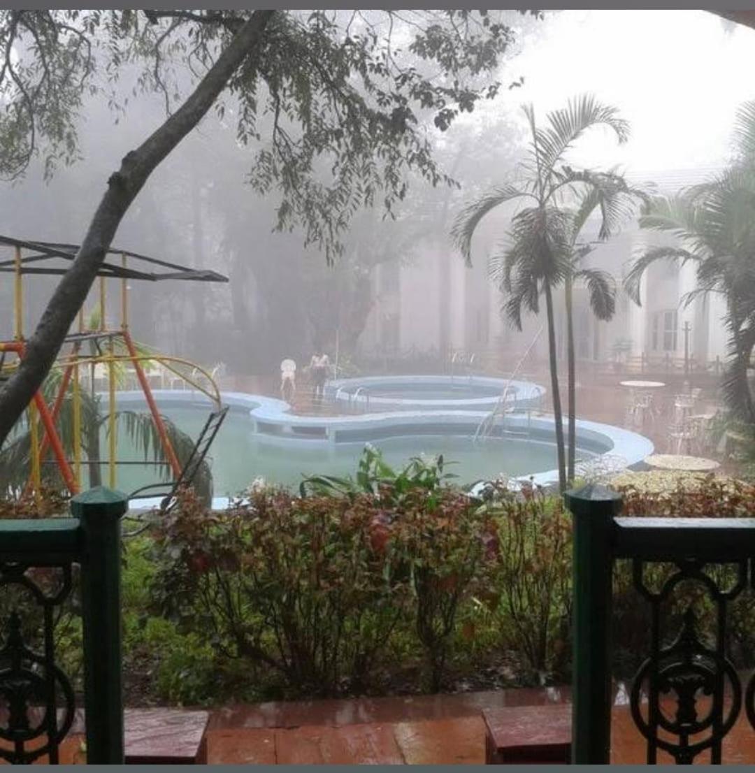 Anand Ritz Resort Matheran Kültér fotó